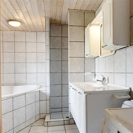 Holiday home Carit - 80m From The Sea By Interhome