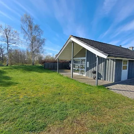 Holiday home Carit - 80m From The Sea By Interhome